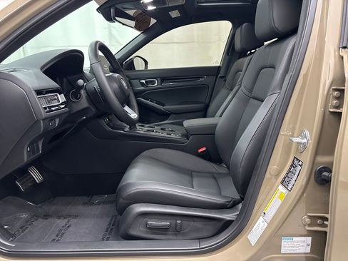 Used 2025 Honda Civic Sport Touring image 9