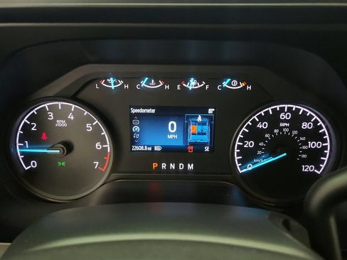 Used 2024 Ford F350 XLT w/ FX4 Off-Road Package AWD/4WD image 12