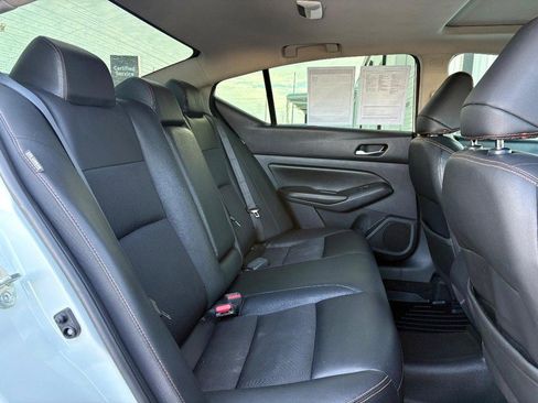 Used 2020 Nissan Altima 2.5 SR w/ Premium Package image 11