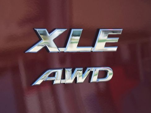 Used 2025 Toyota RAV4 XLE Premium image 18