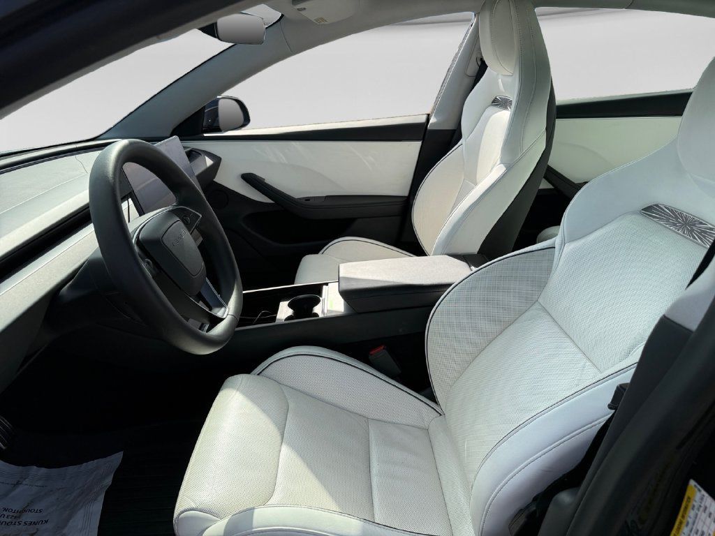 Used 2024 Tesla Model 3 Performance AWD/4WD image 17