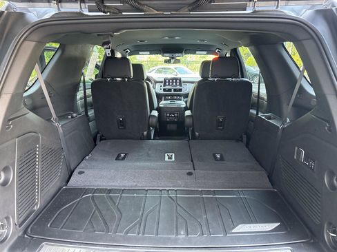 Used 2021 Chevrolet Tahoe Premier AWD/4WD image 27