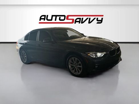 Used 2018 BMW 320i Sedan w/ Convenience Package RWD image 1