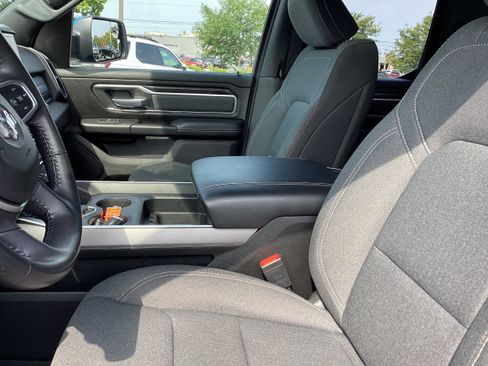 Used 2022 RAM 1500 Big Horn AWD/4WD image 12