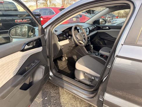 Used 2023 Volkswagen Taos S image 10