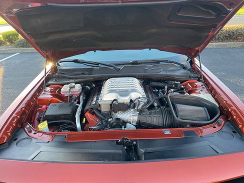 Used 2020 Dodge Challenger SRT Hellcat image 7