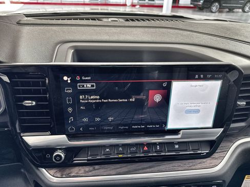 New 2026 GMC Sierra 1500 SLT image 18