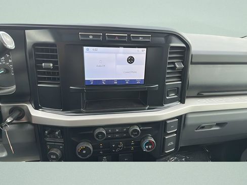 Used 2024 Ford F350 XLT AWD/4WD image 14