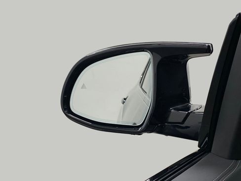 New 2026 BMW X5 M60i image 21