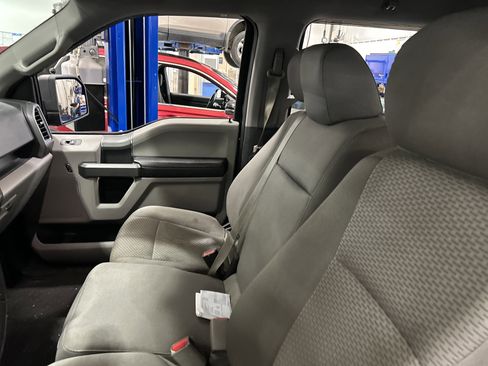 Used 2015 Ford F150 XLT w/ Equipment Group 302A Luxury image 27