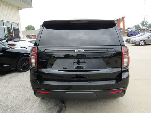 Used 2023 Chevrolet Tahoe Z71 w/ Luxury Package AWD/4WD image 4