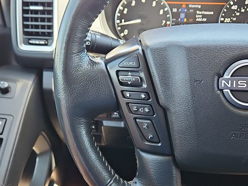 Used 2024 Nissan Frontier SV w/ SV Convenience Package image 15