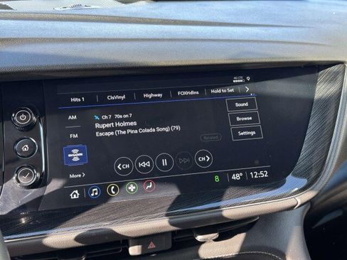 Used 2023 Buick Envision Essence image 19