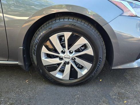 Used 2020 Nissan Altima 2.5 S FWD image 9