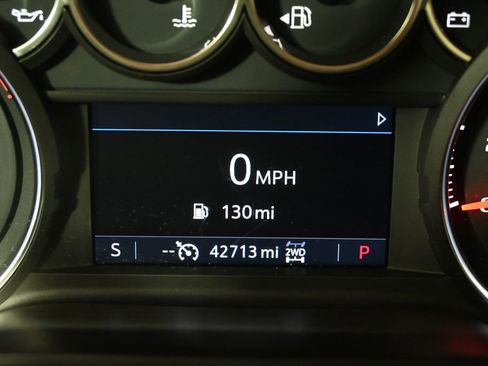Used 2021 Chevrolet Silverado 1500 RST AWD/4WD image 25