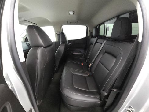 Used 2018 Chevrolet Colorado Z71 AWD/4WD image 5