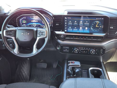 Used 2024 Chevrolet Silverado 1500 LT Trail Boss w/ Convenience Package II image 30