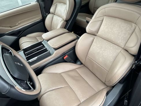 Used 2025 Lincoln Navigator Black Label AWD/4WD image 15