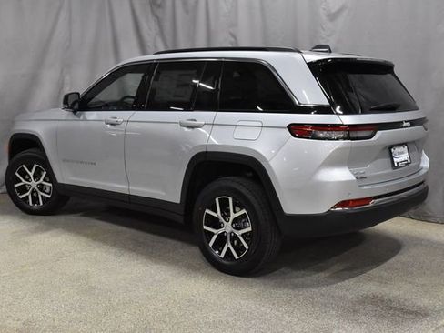 New 2025 Jeep Grand Cherokee Limited image 7