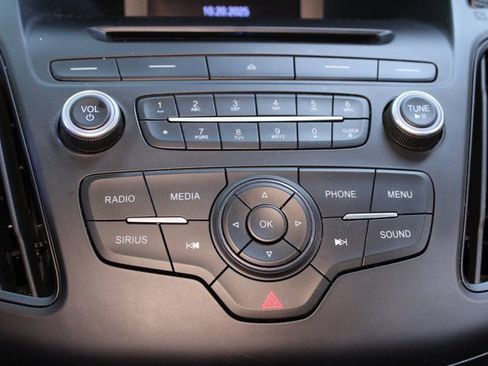 Used 2017 Ford Focus SE image 23