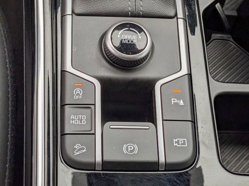 Used 2025 Kia Sorento SX image 26