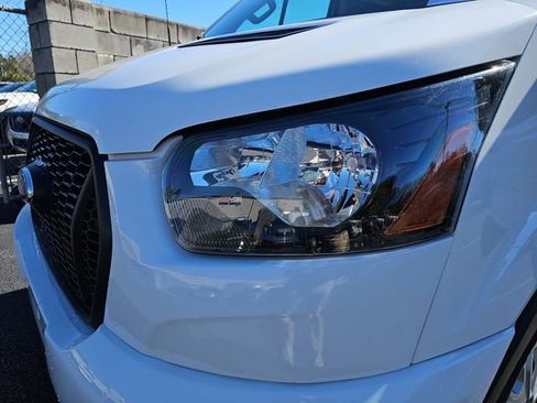 Used 2024 Ford Transit 350 XLT image 31