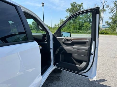 New 2025 Chevrolet Silverado 1500 RST image 39