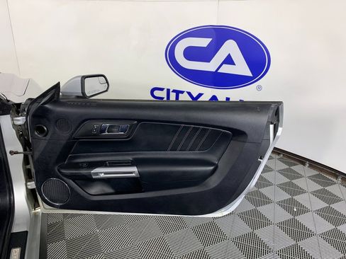 Used 2016 Ford Mustang GT Premium RWD image 30