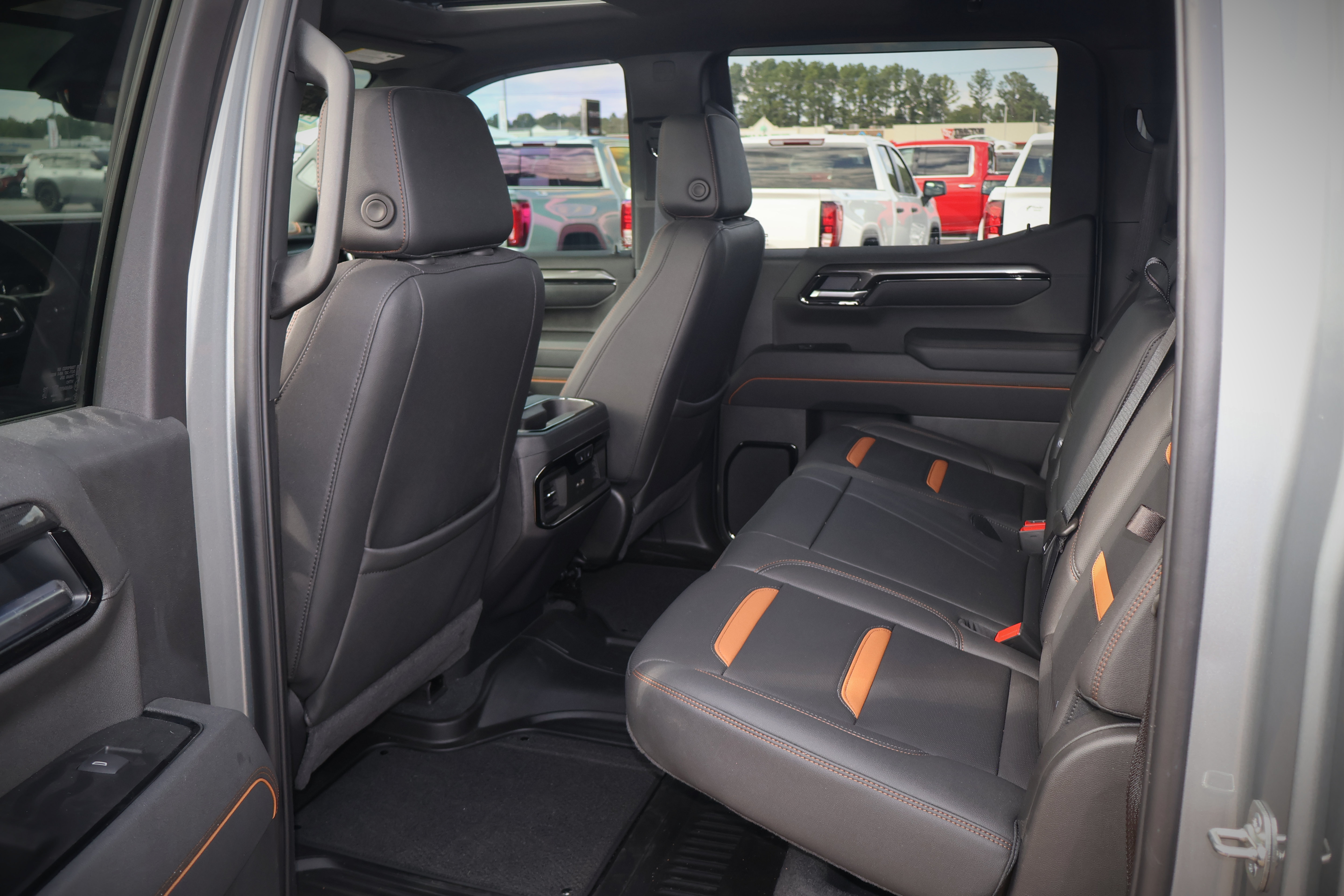 Used 2026 GMC Sierra 1500 AT4 w/ AT4 Premium Package AWD/4WD image 19