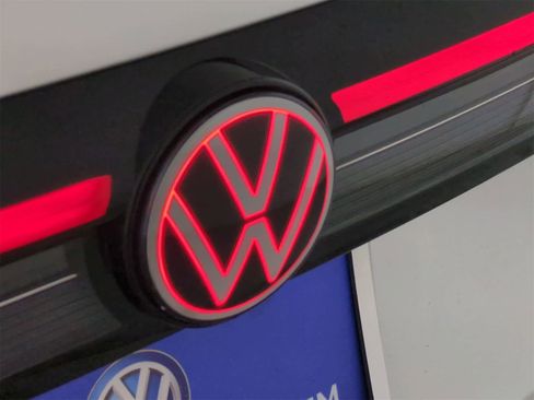 New 2025 Volkswagen Taos S image 11