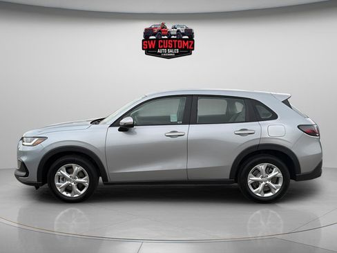Used 2025 Honda HR-V LX image 4