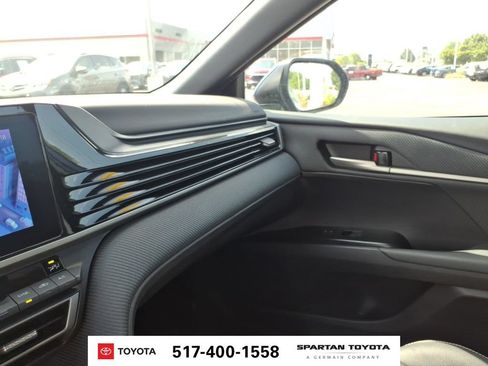 Used 2025 Toyota Camry SE FWD image 23