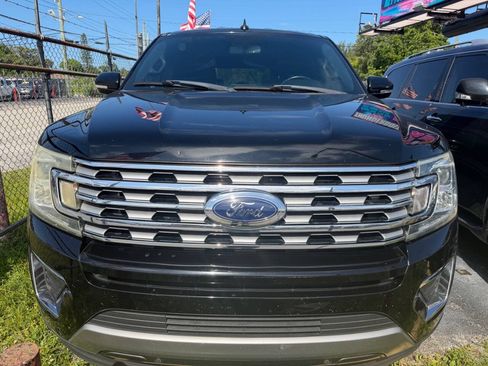 Used 2018 Ford Expedition Max Limited RWD image 7