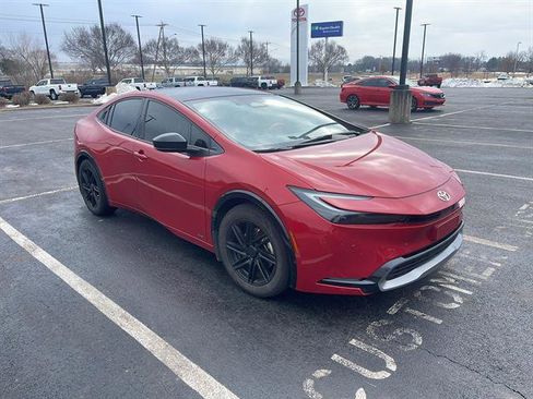 Used 2023 Toyota Prius XLE image 10