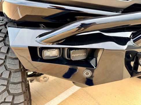 Used 2025 Ford Bronco Raptor AWD/4WD image 36