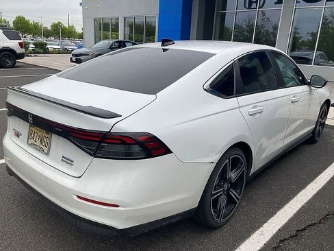 Used 2023 Honda Accord Sport image 5