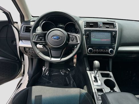Used 2019 Subaru Outback 2.5i Premium AWD/4WD image 21
