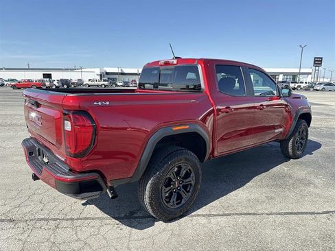 Used 2024 GMC Canyon Elevation w/ Convenience Package AWD/4WD image 4