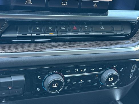 New 2026 Chevrolet Silverado 1500 LT Trail Boss w/ Convenience Package II AWD/4WD image 22