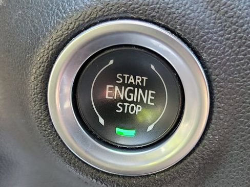 Used 2021 Chevrolet Silverado 1500 RST AWD/4WD image 21