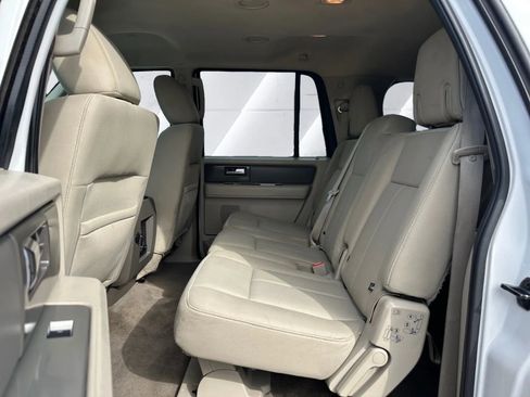 Used 2014 Ford Expedition EL XLT image 11