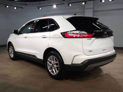 Used 2024 Ford Edge SEL image 5