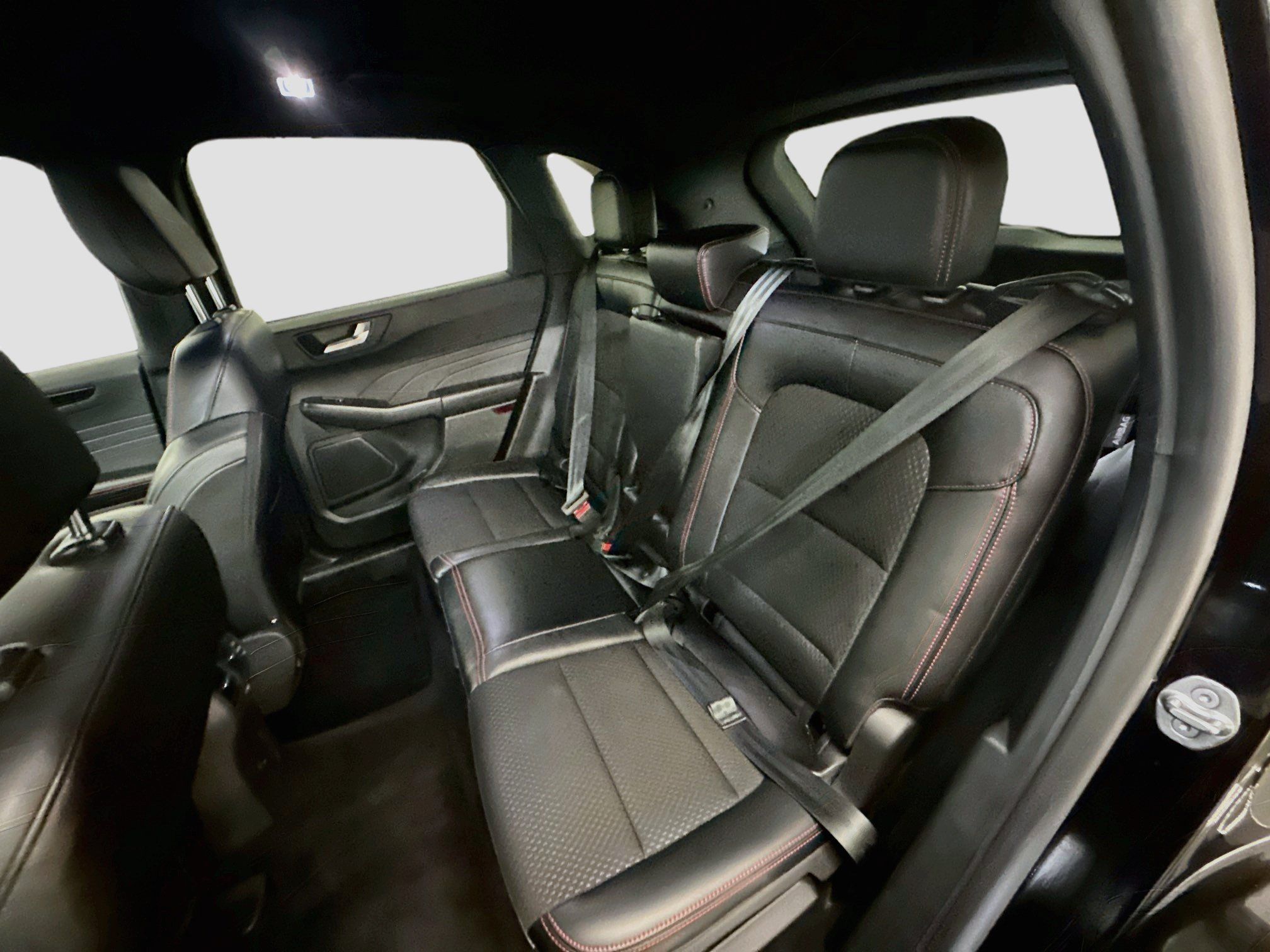 Used 2025 Ford Escape ST-Line Select AWD/4WD image 28