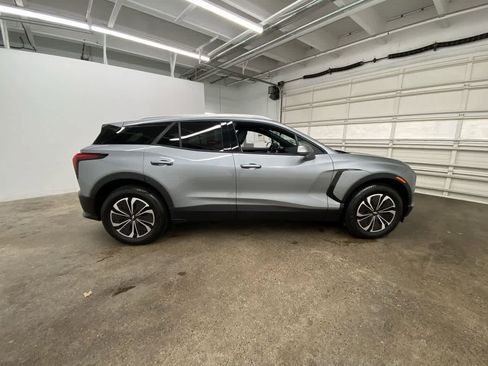 Used 2024 Chevrolet Blazer EV LT image 7