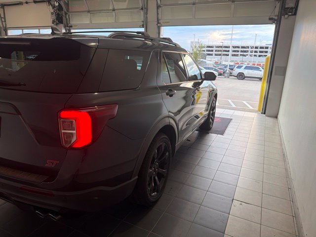 Used 2022 Ford Explorer ST w/ Equipment Group 401A AWD/4WD image 3