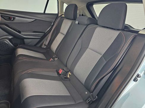 Used 2022 Subaru Crosstrek 2.0i Premium w/ Popular Package #4A AWD/4WD image 17