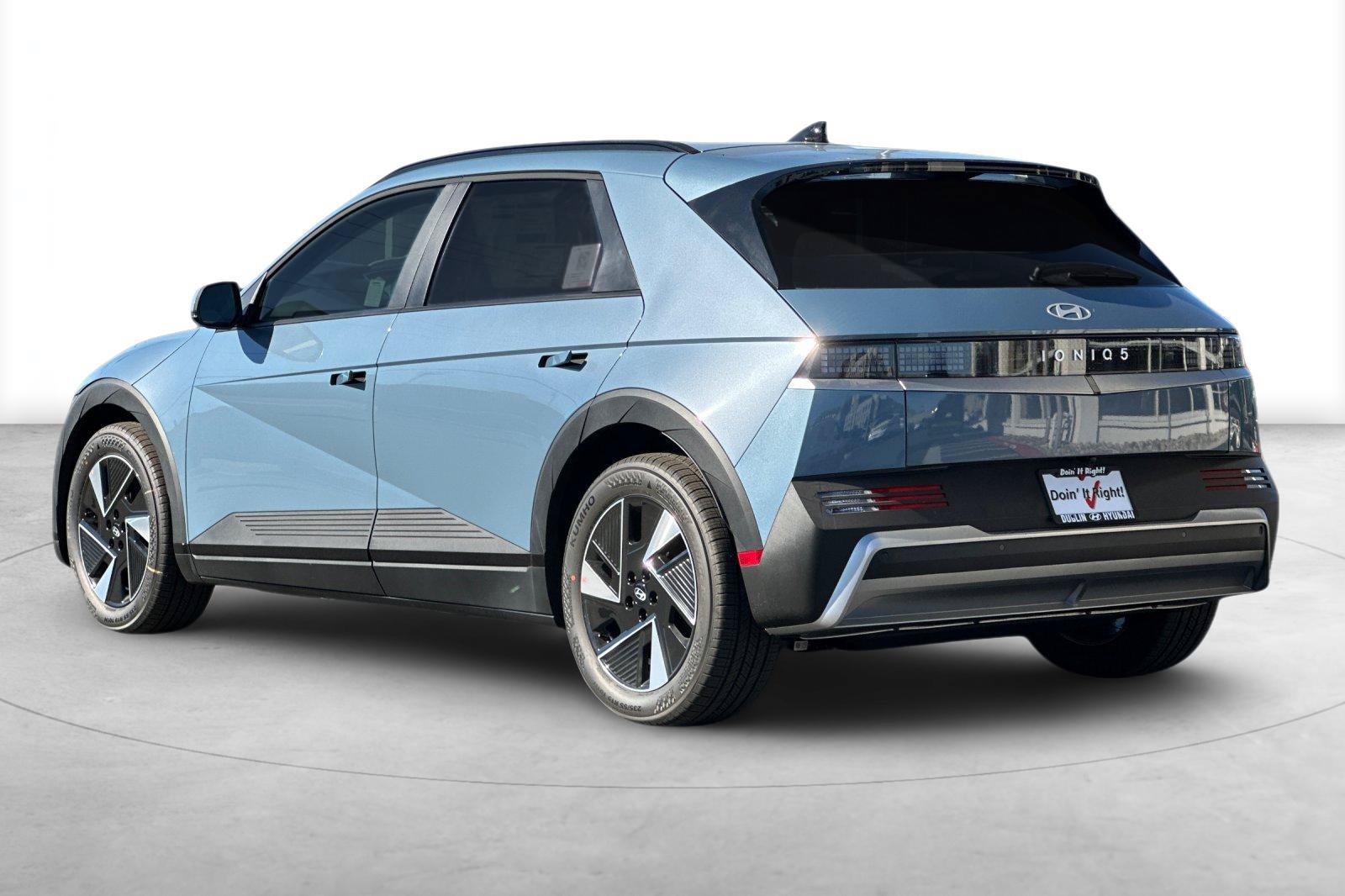 New 2027 Hyundai Ioniq 5 SEL RWD image 4