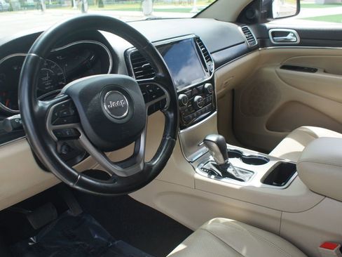 Used 2021 Jeep Grand Cherokee Limited w/ Luxury Group II RWD image 13