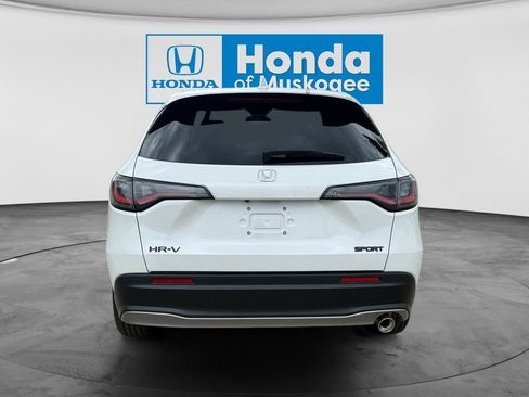Certified 2026 Honda HR-V Sport image 6