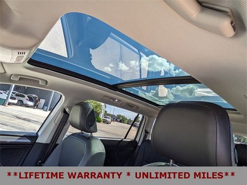 Used 2023 Volkswagen Tiguan SE image 22